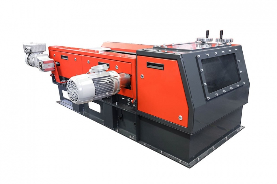 Магнитен сепаратор със симетрично разположен ротор ECS-C-RAM